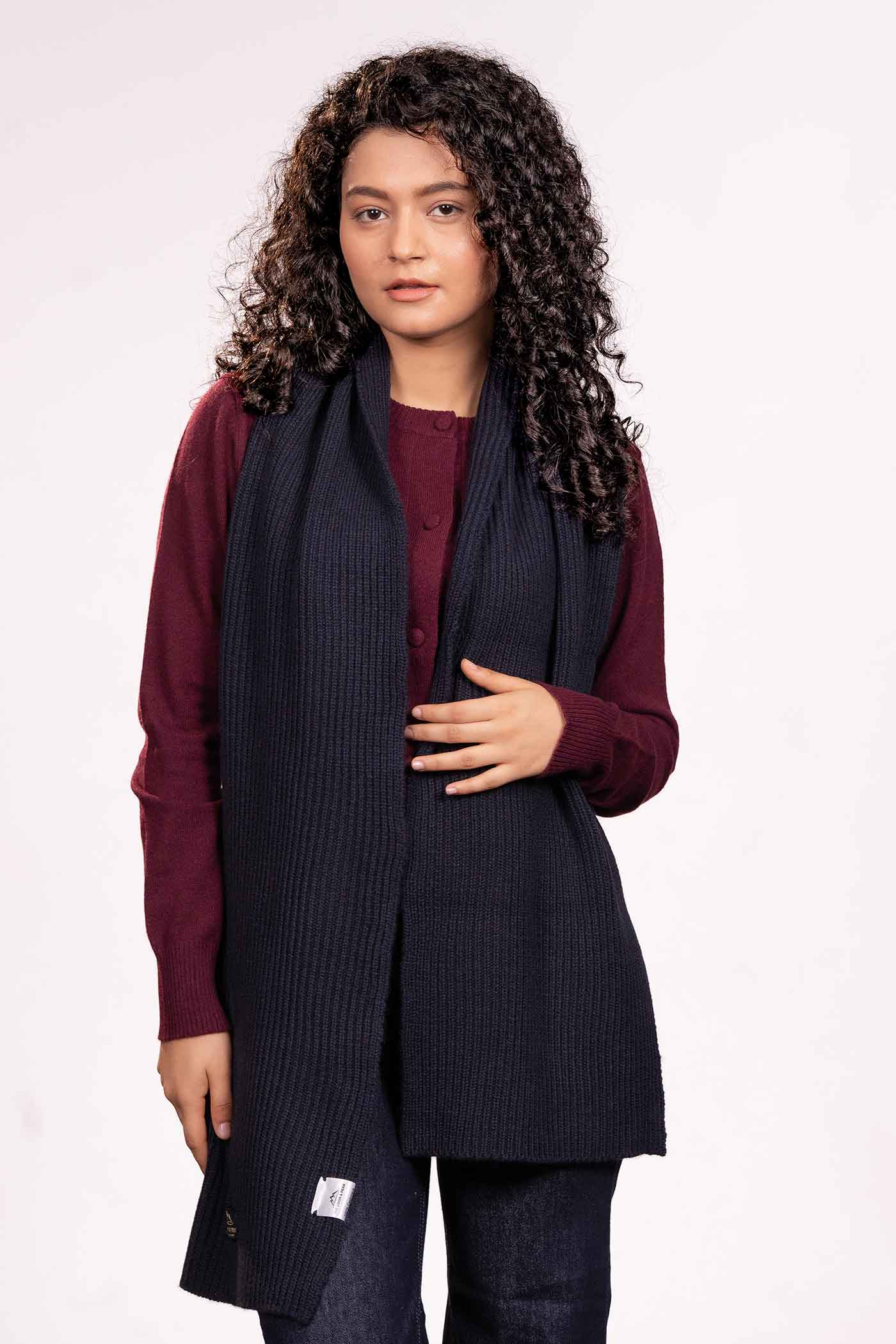 The Loom and Peak Ribbed-Scarf-1-image