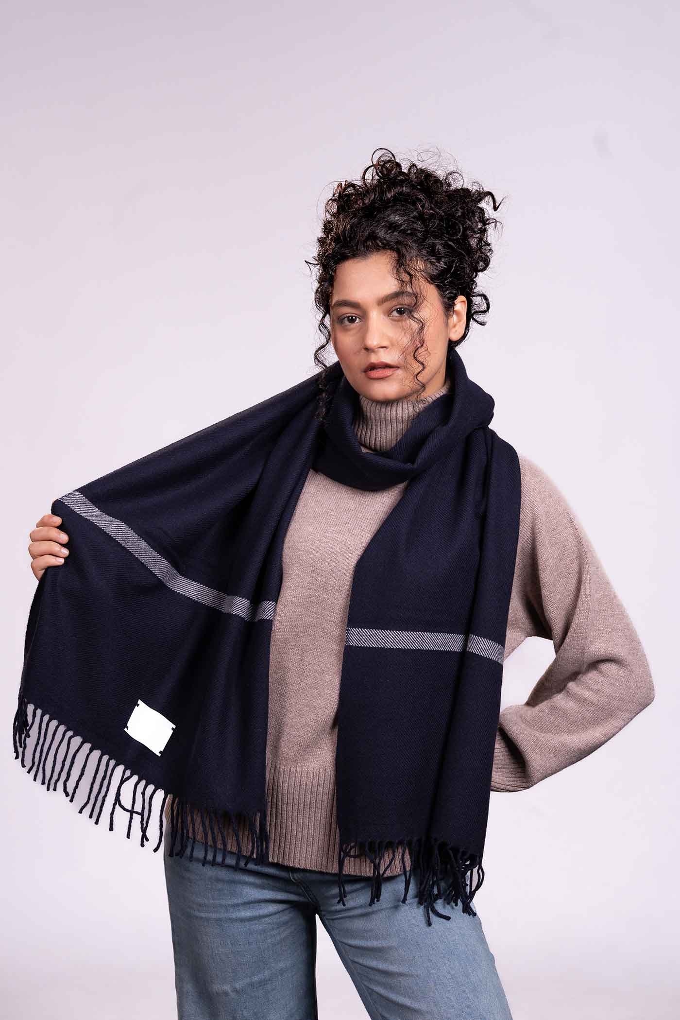 The Loom and Peak all-season-cashmere-shwal-image