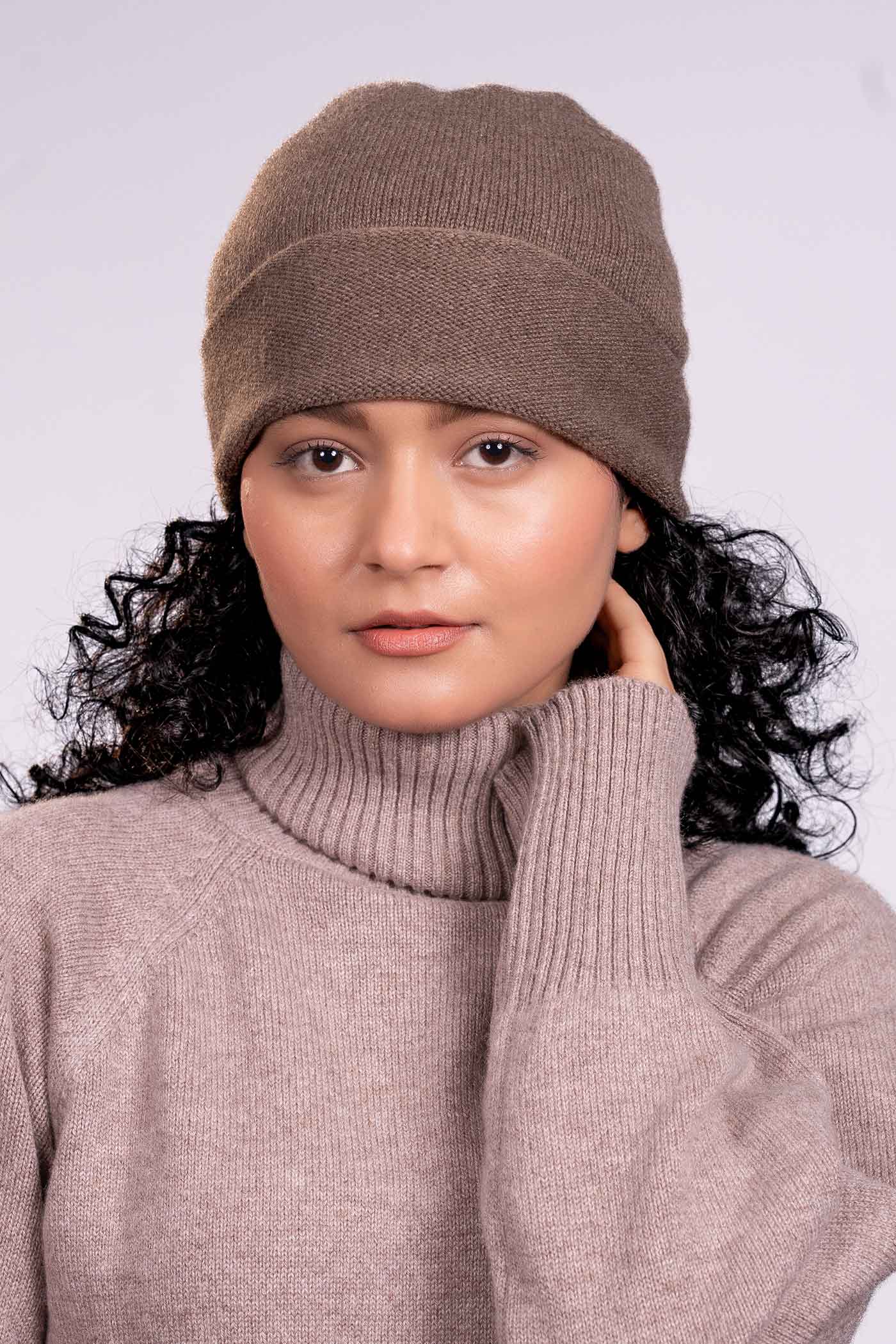 The Loom and Peak cashmere-winter-beanie-image