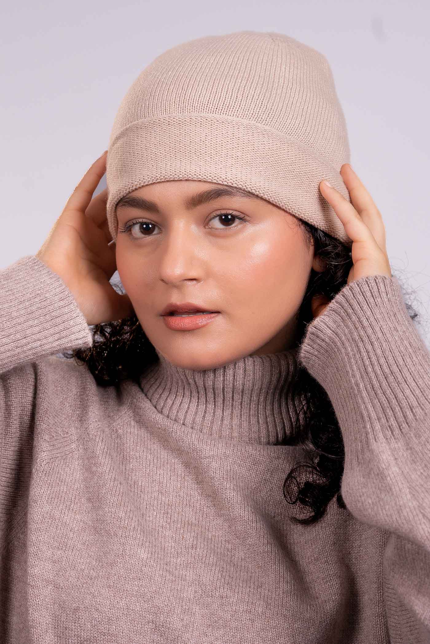 The Loom and Peak lightweight-cashmere-beanie-image