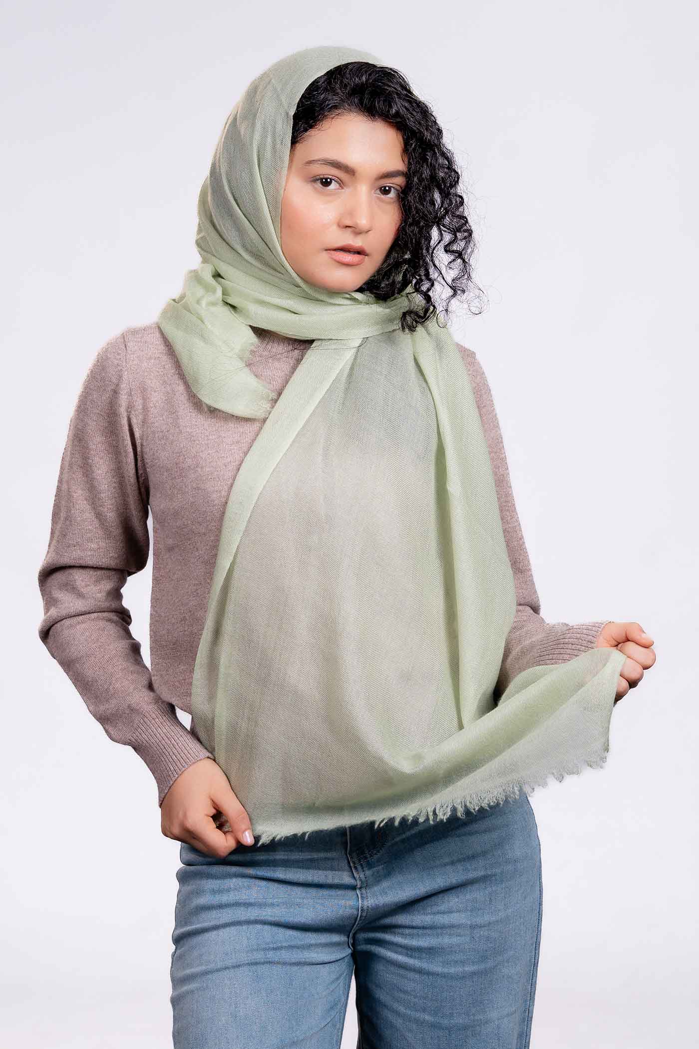 The Loom and Peak premium-cashmere-neck-scarf-image