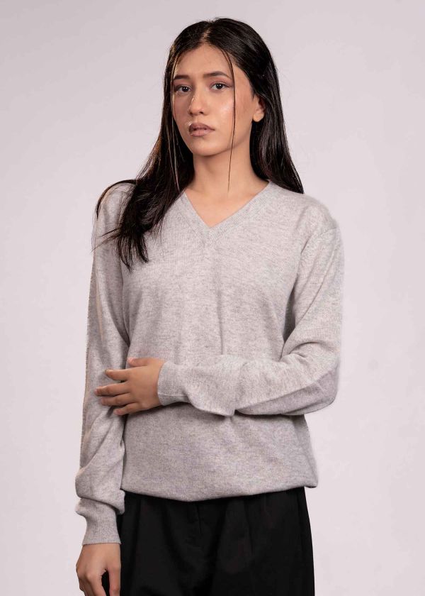 The Loom and Peak Women’s Cashmere V-Neck